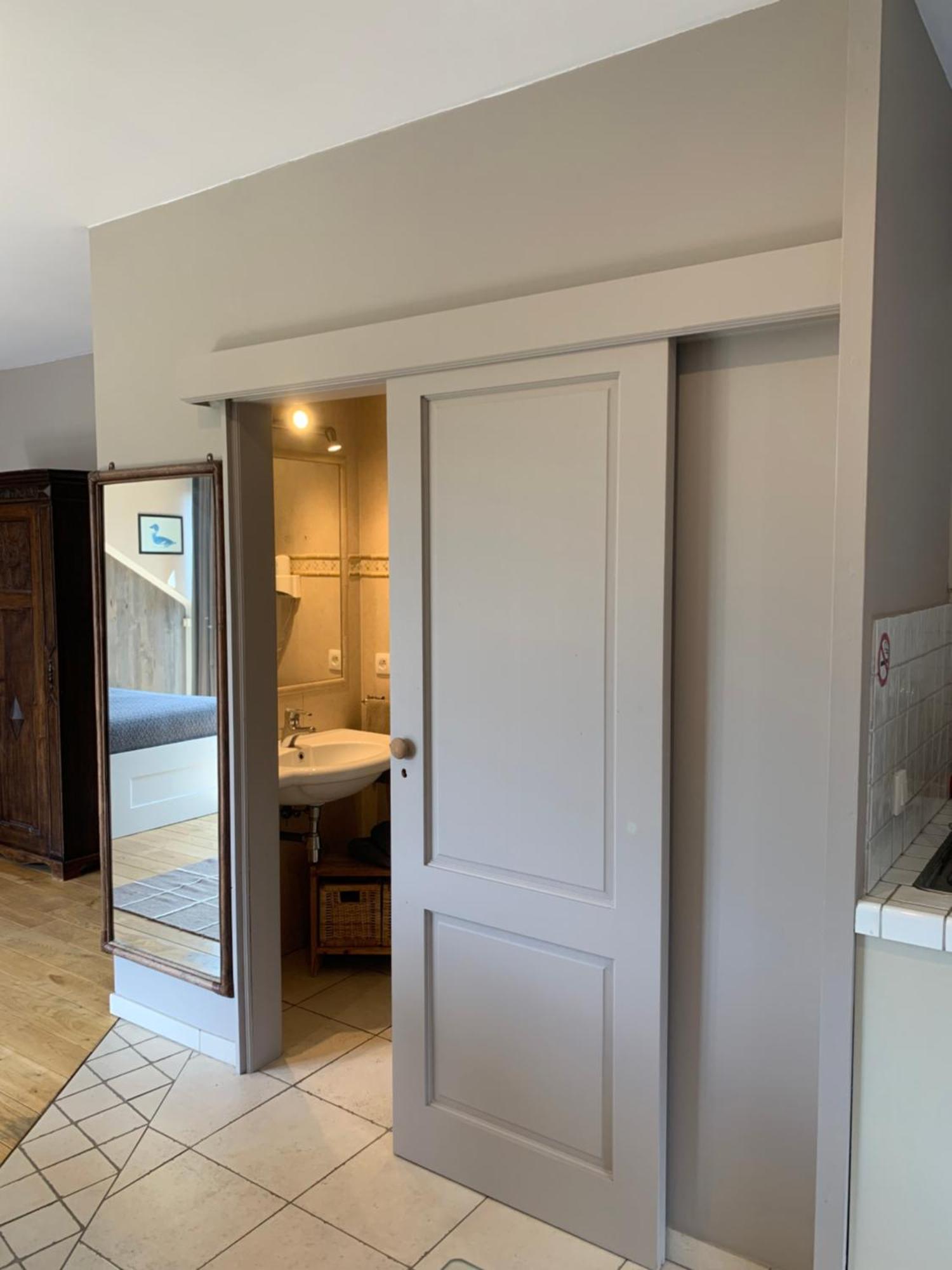 Bed and Breakfast La Ferme Des Eglantines Nivelles Esterno foto